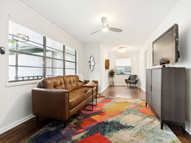 226 Leda Drive, Dallas, TX 75218