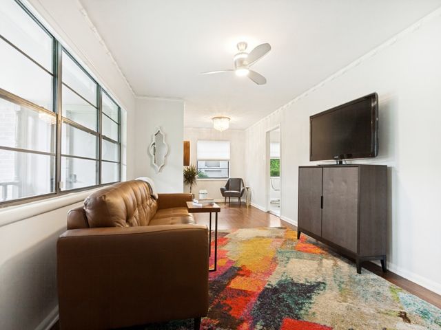 226 Leda Drive, Dallas, TX 75218