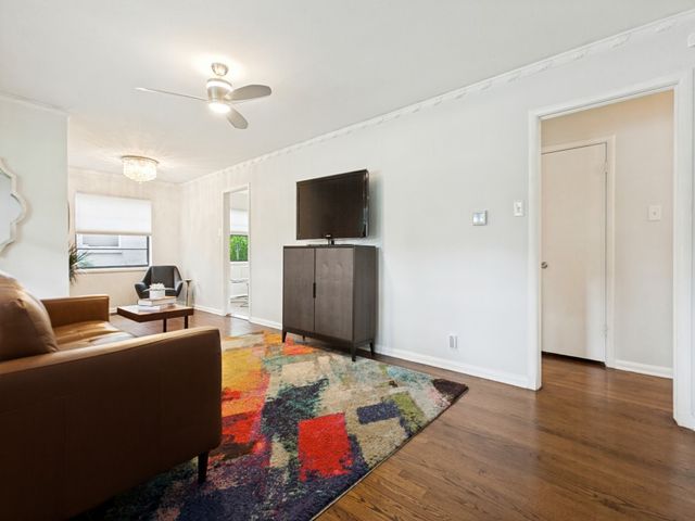 226 Leda Drive, Dallas, TX 75218