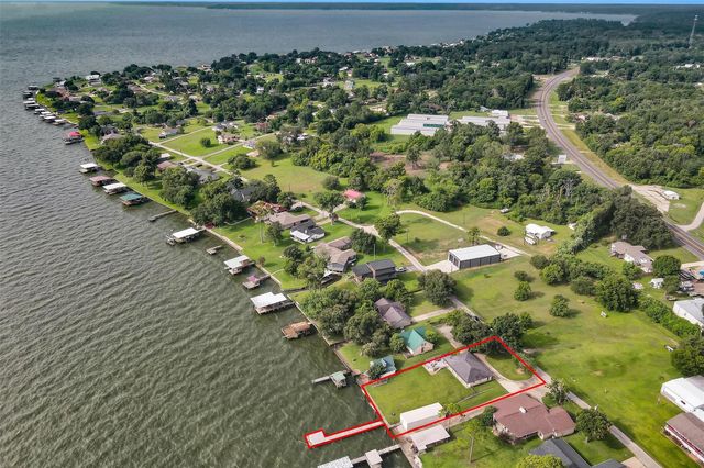 690 High Crest Drive, Point Blank, TX 77364