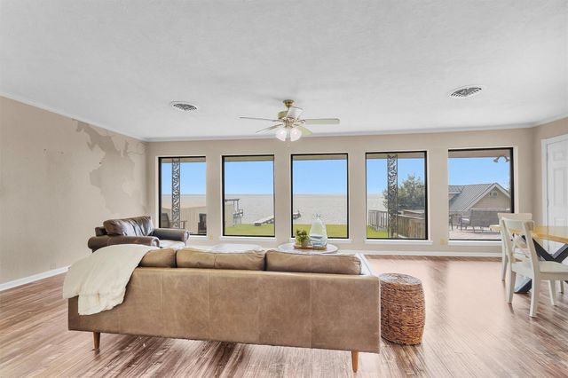 690 High Crest Drive, Point Blank, TX 77364