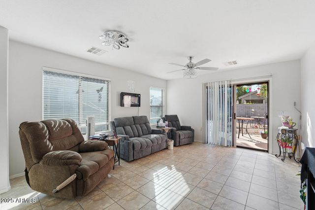 19324 N COSTA VERDEZ Avenue, Maricopa, AZ 85138