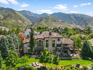 15 E SNOW FOREST LN, Sandy, UT 84092
