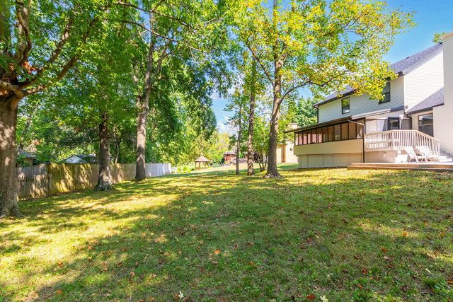 2113 OAK CLIFF DR, Columbia, MO 65203