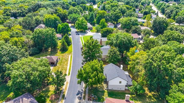 2113 OAK CLIFF DR, Columbia, MO 65203