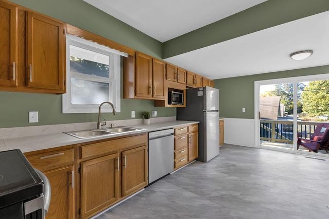 412 S 31st Street, St Joseph, MO 64501