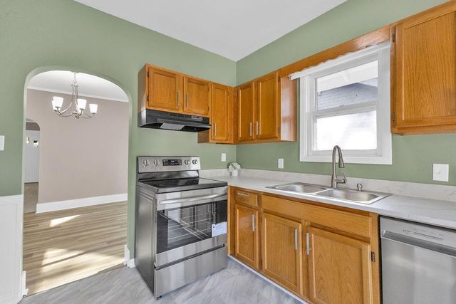 412 S 31st Street, St Joseph, MO 64501