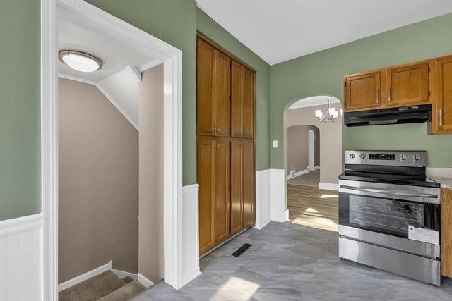 412 S 31st Street, St Joseph, MO 64501