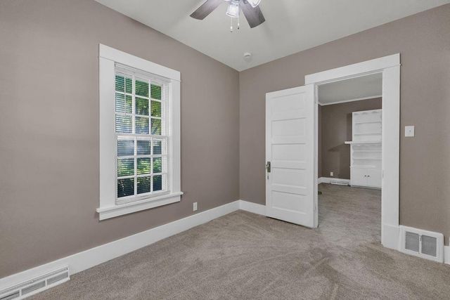 412 S 31st Street, St Joseph, MO 64501