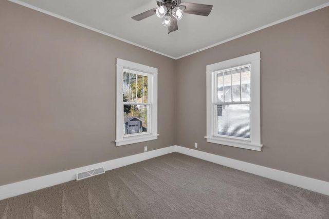 412 S 31st Street, St Joseph, MO 64501