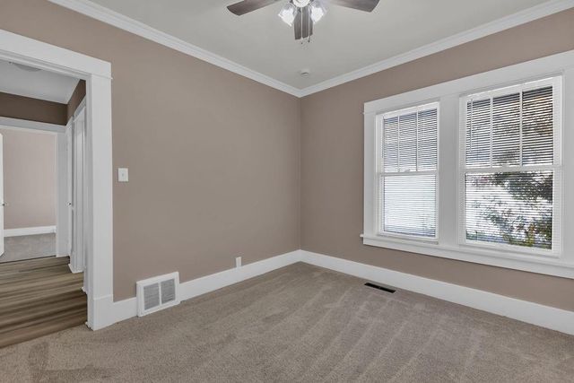 412 S 31st Street, St Joseph, MO 64501