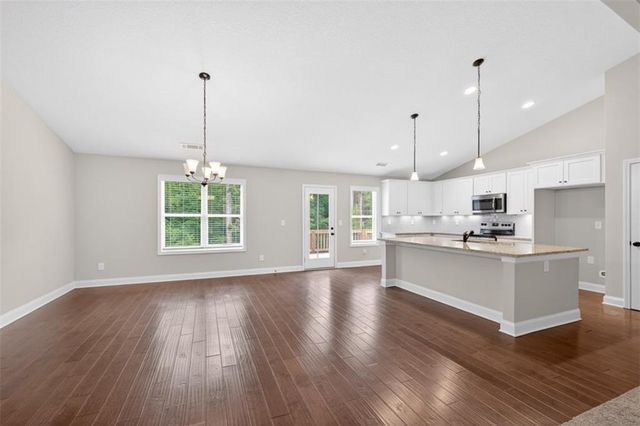 561 Oconee Lane, Commerce, GA 30529