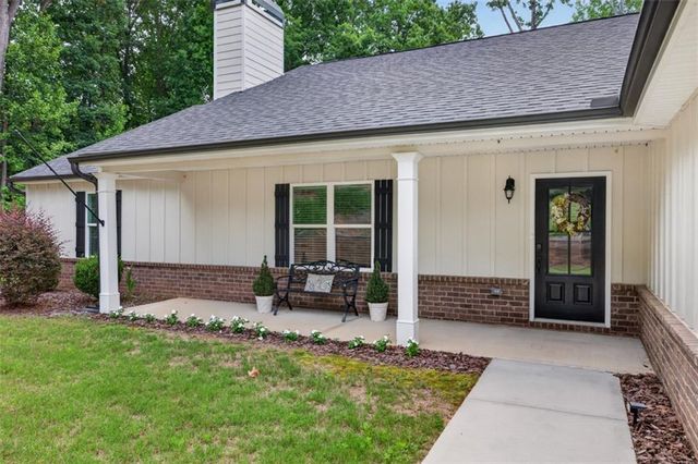 561 Oconee Lane, Commerce, GA 30529