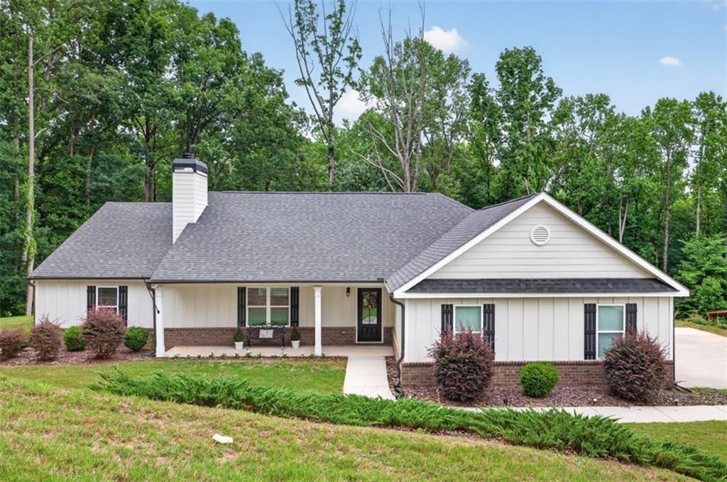 561 Oconee Lane, Commerce, GA 30529