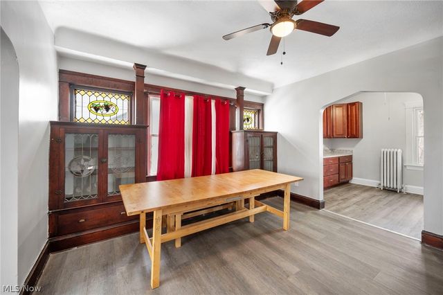 4002 Carlyle Avenue, Cleveland, OH 44109