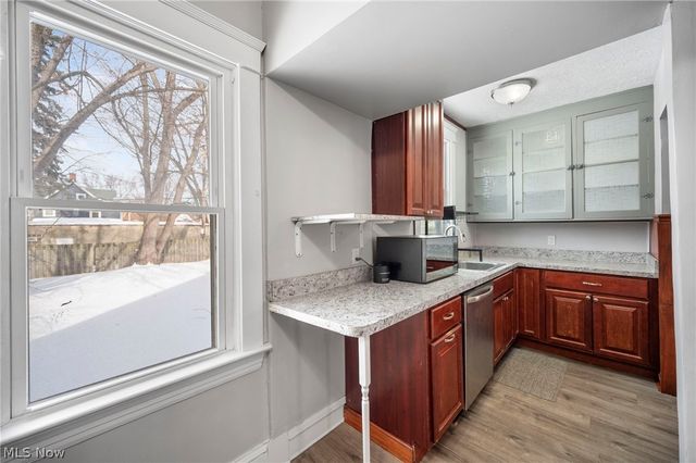 4002 Carlyle Avenue, Cleveland, OH 44109