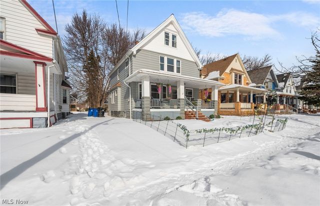 4002 Carlyle Avenue, Cleveland, OH 44109