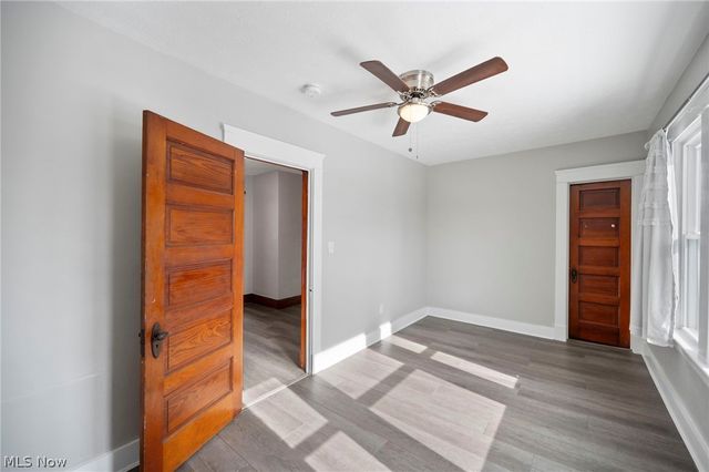 4002 Carlyle Avenue, Cleveland, OH 44109