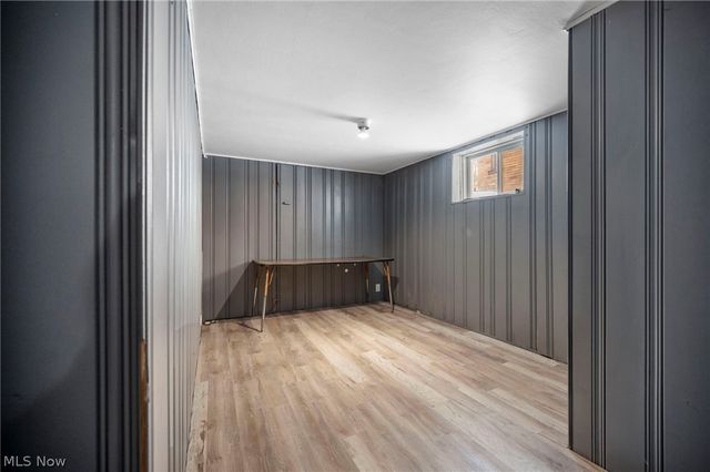 4002 Carlyle Avenue, Cleveland, OH 44109