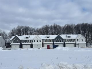 3331 Kings River Street 44, Wyoming, MI 49418