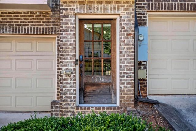 1104 Bakary Ct, Decatur, GA 30032