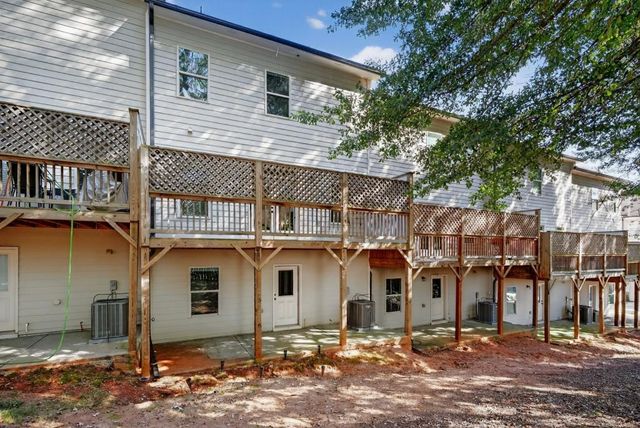 1104 Bakary Ct, Decatur, GA 30032