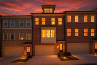 1104 Bakary Ct, Decatur, GA 30032