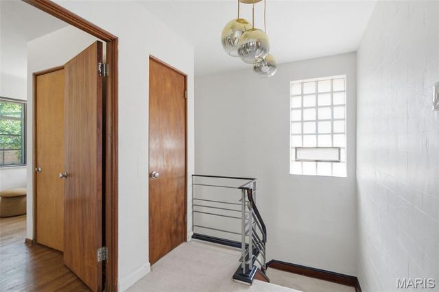 7301 Ravinia Drive, Pasadena Hills, MO 63121