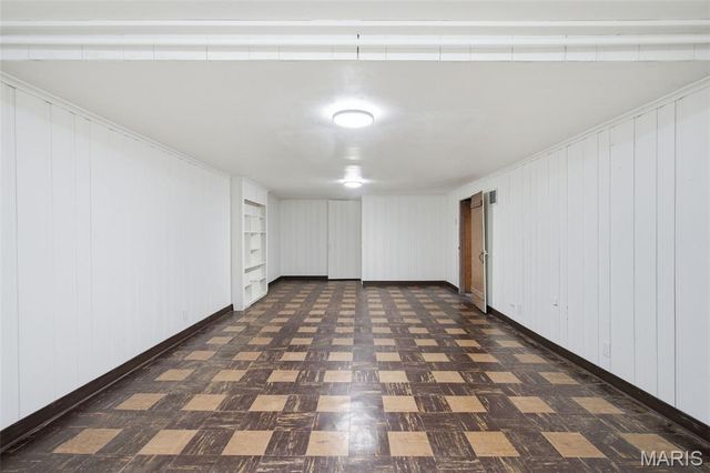 7301 Ravinia Drive, Pasadena Hills, MO 63121
