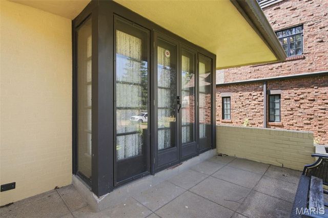 7301 Ravinia Drive, Pasadena Hills, MO 63121
