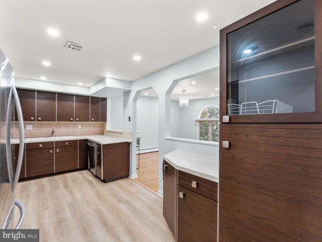 124 CENTURA, Cherry Hill, NJ 08003