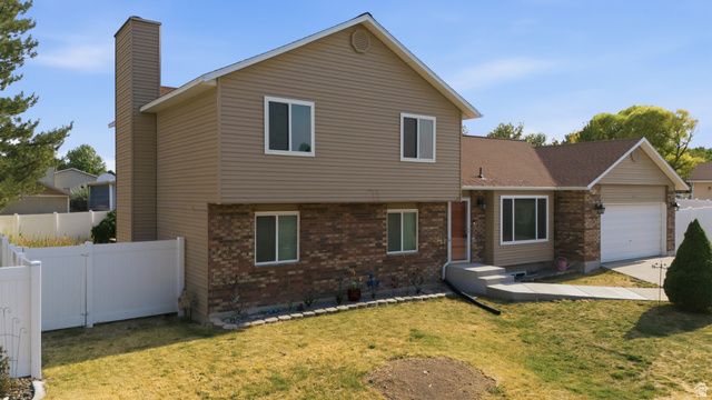 3363 W SCHORR CIR, West Jordan, UT 84084