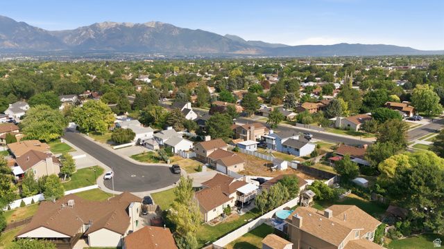 3363 W SCHORR CIR, West Jordan, UT 84084