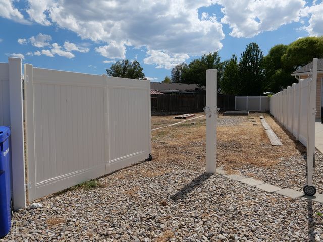 3363 W SCHORR CIR, West Jordan, UT 84084