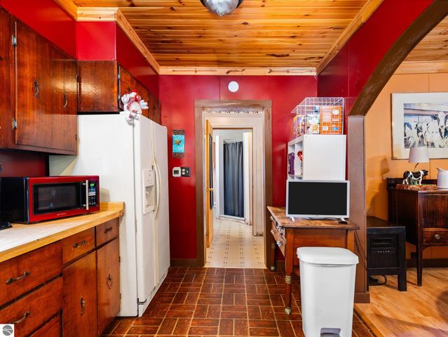 3651 Gleaner Hall Road, Kingsley, MI 49649