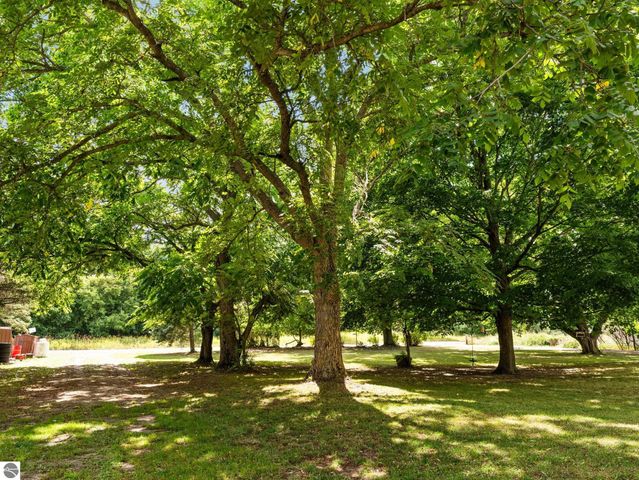 3651 Gleaner Hall Road, Kingsley, MI 49649