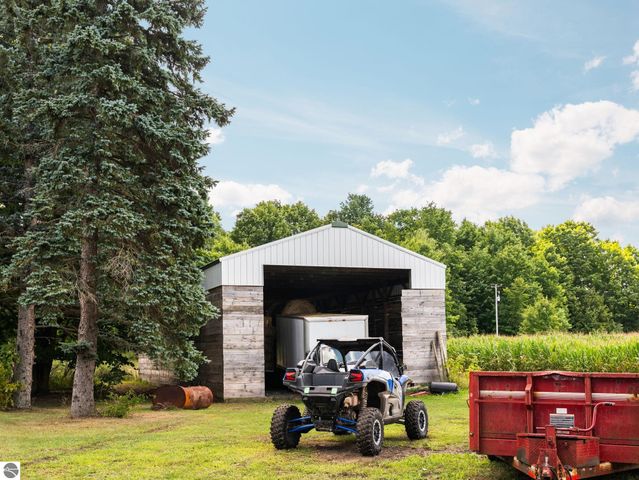 3651 Gleaner Hall Road, Kingsley, MI 49649