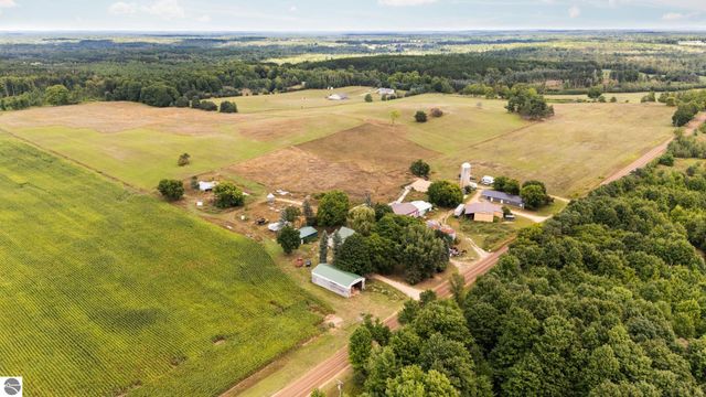 3651 Gleaner Hall Road, Kingsley, MI 49649