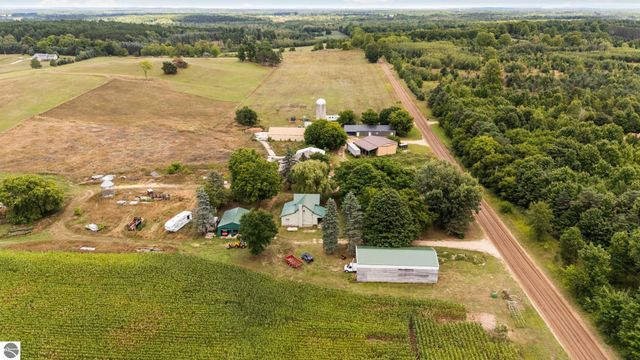 3651 Gleaner Hall Road, Kingsley, MI 49649