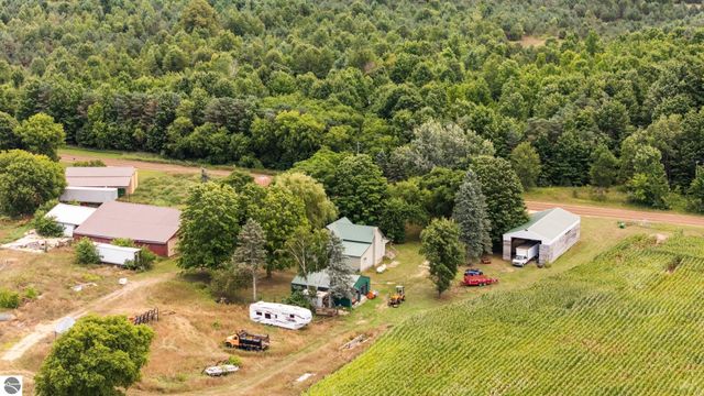 3651 Gleaner Hall Road, Kingsley, MI 49649