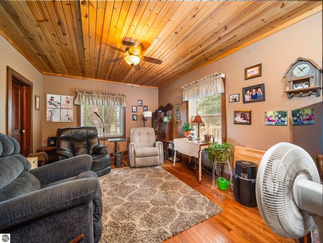 3651 Gleaner Hall Road, Kingsley, MI 49649