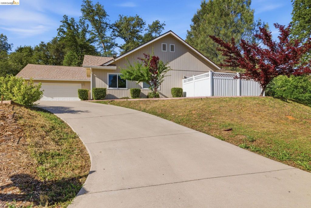 18272 Cara Lane, Jamestown, CA 95327