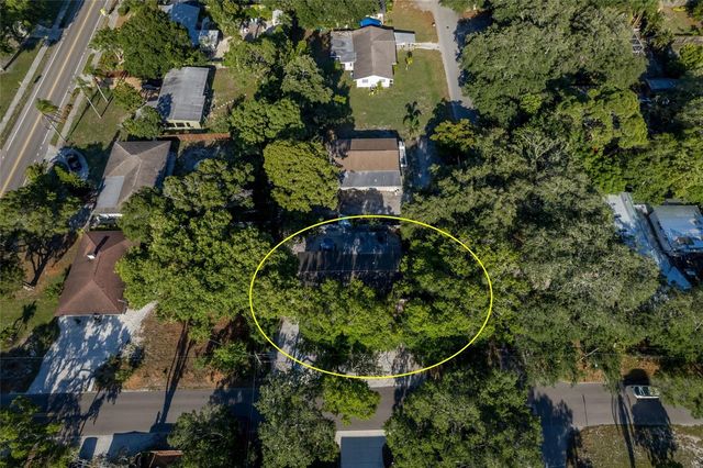 95 S BRIGGS AVENUE, Sarasota, FL 34237