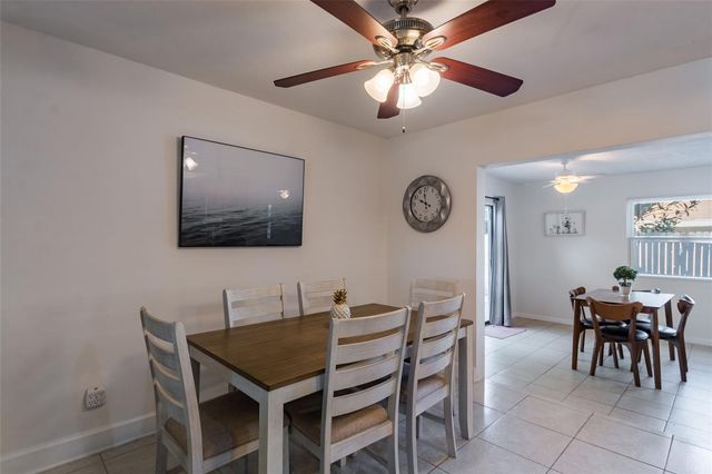 95 S BRIGGS AVENUE, Sarasota, FL 34237