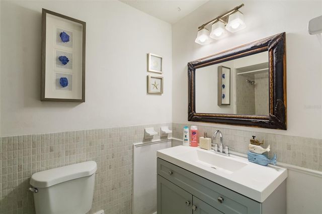 95 S BRIGGS AVENUE, Sarasota, FL 34237