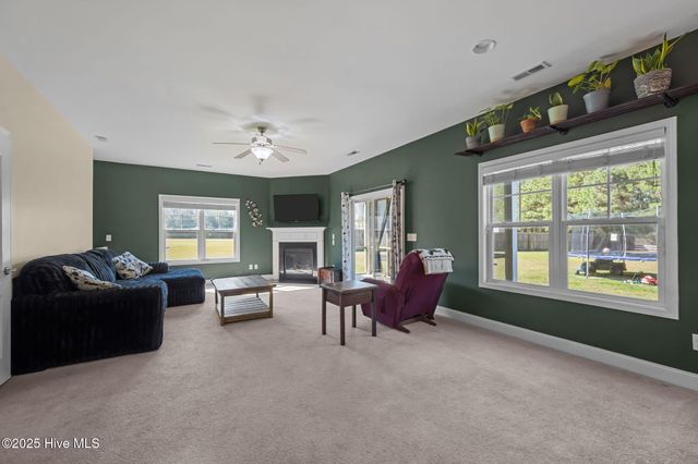 201 Murifield Drive, Jacksonville, NC 28540