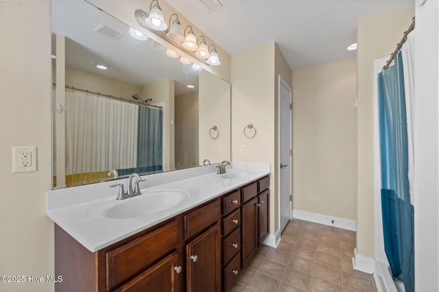 201 Murifield Drive, Jacksonville, NC 28540