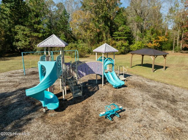 201 Murifield Drive, Jacksonville, NC 28540