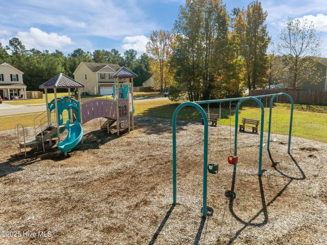 201 Murifield Drive, Jacksonville, NC 28540