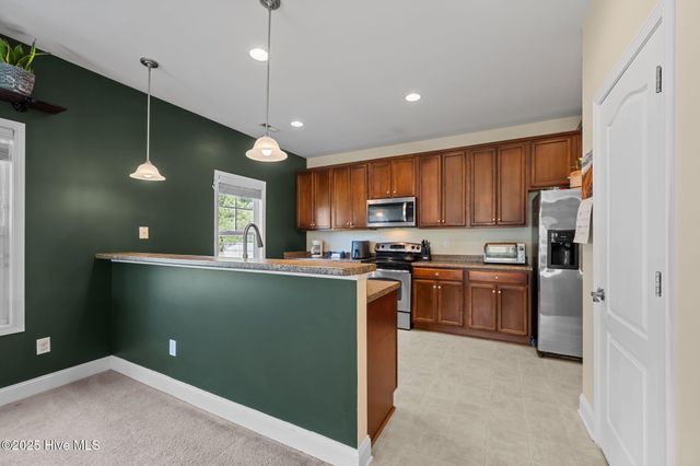 201 Murifield Drive, Jacksonville, NC 28540